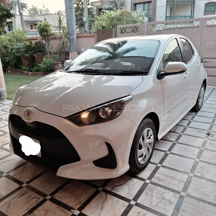Toyota Yaris Hatchback 2022 for Sale in Lahore Image-1