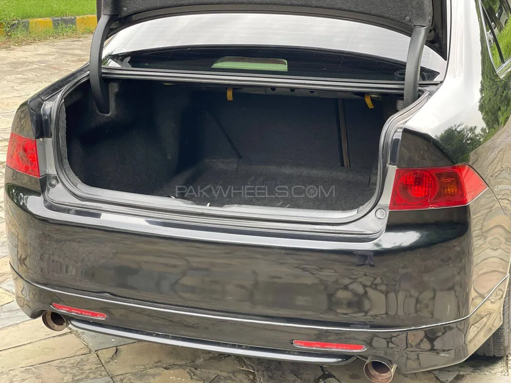 Honda Accord 2004 for Sale in Islamabad Honda Accord 2004 for Sale in Islamabad Image-17