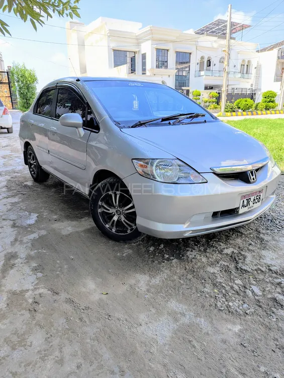 Honda City 2005 for Sale in Sahiwal Image-1