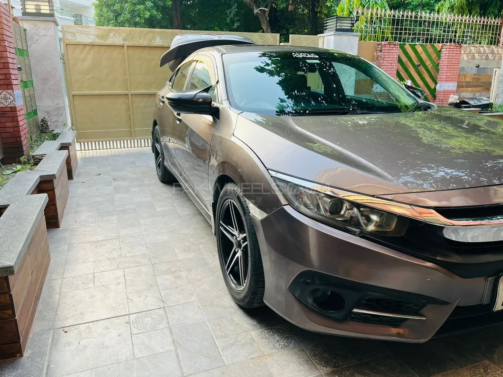 Honda Civic 2017 for Sale in Lahore Image-1