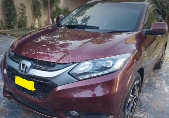 Honda Vezel 2015 for Sale in Karachi Image-1