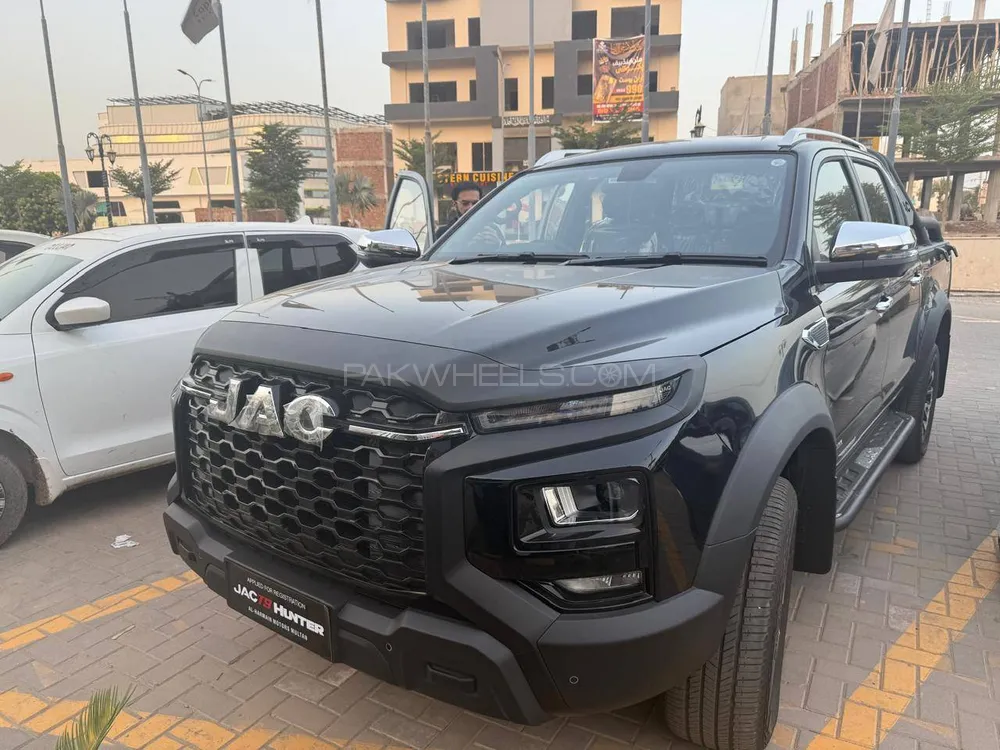 JAC T9 2025 for Sale in Multan Image-1