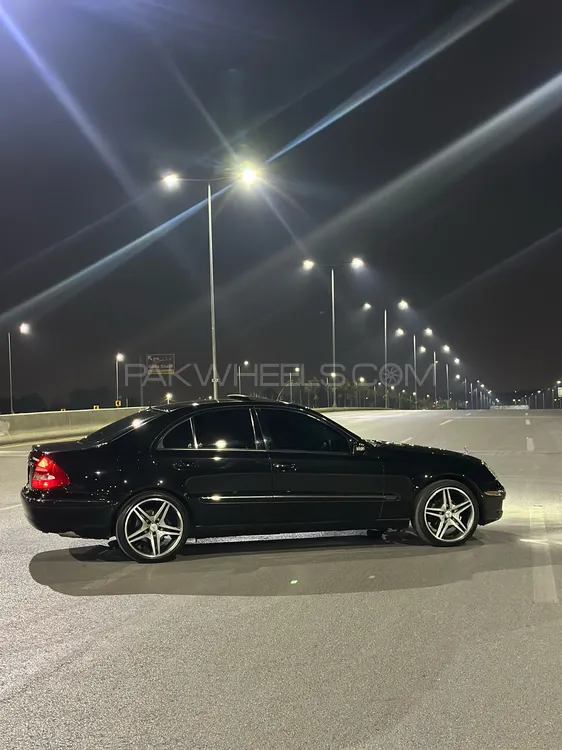 Mercedes Benz E Class 2003 for Sale in Islamabad Image-1