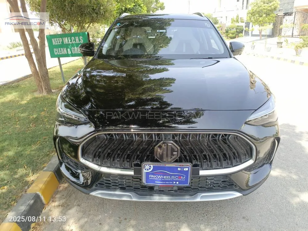 MG HS 2025 for Sale in Multan Image-1