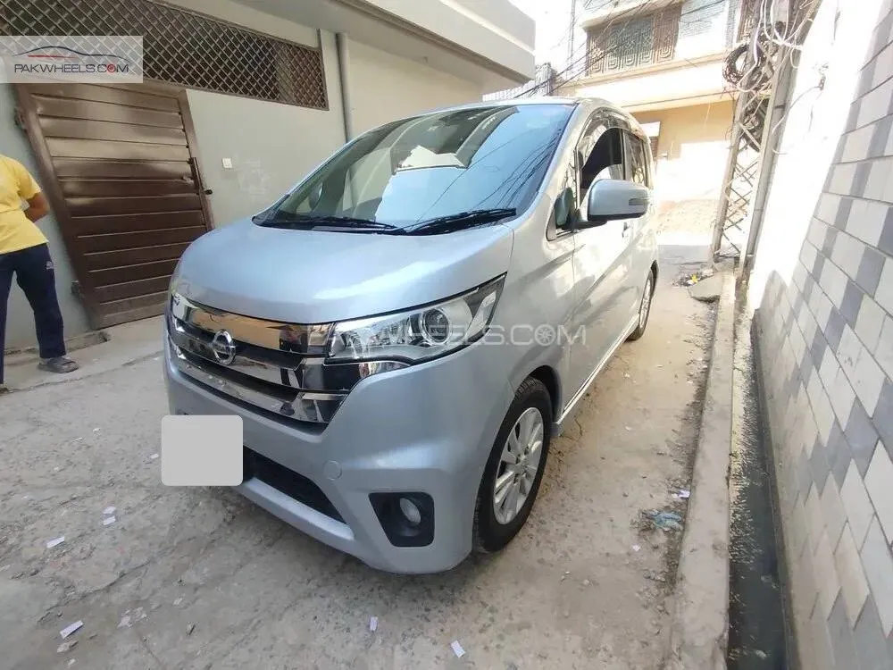 نسان ڈیز 2015 for Sale in راولپنڈی Image-1