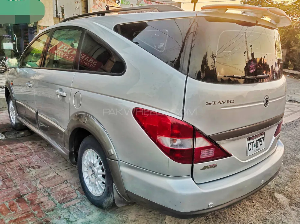 SsangYong Stavic 2007 for Sale in Lahore Image-1
