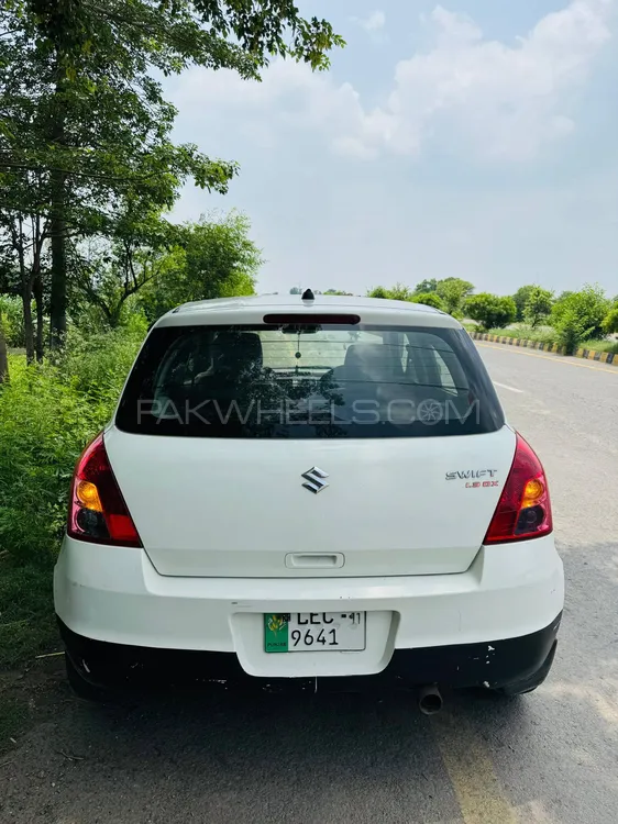 Suzuki Swift 2011 for Sale in Jhelum Image-1
