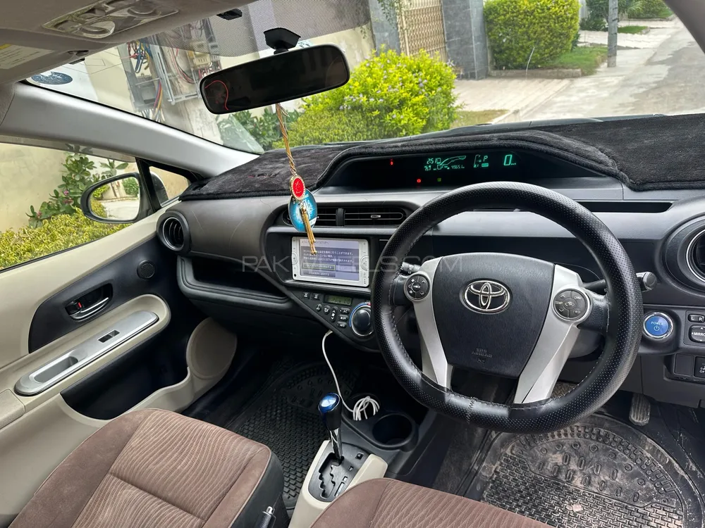 Toyota Aqua 2012 for Sale in Peshawar Image-1