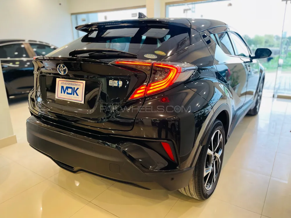 Toyota C-HR 2018 for Sale in Islamabad Toyota C-HR 2018 for Sale in Islamabad Image-4