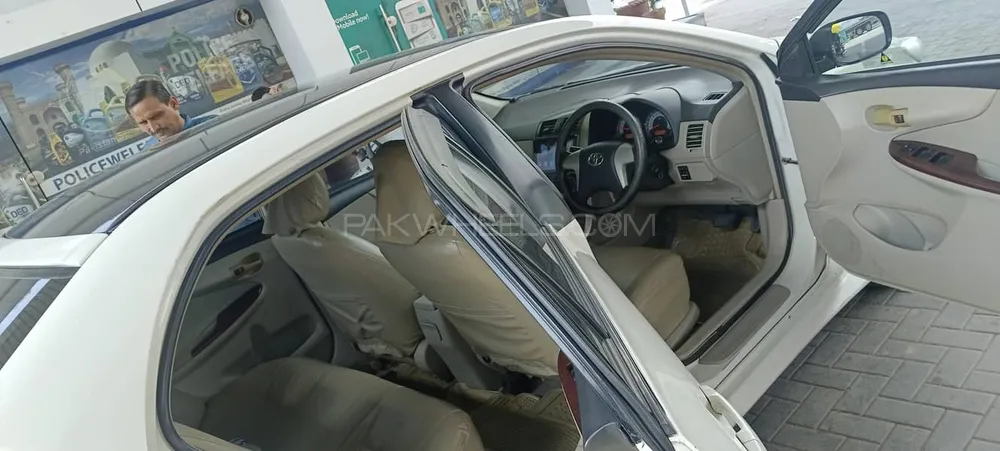 Toyota Corolla 2014 for Sale in Lahore Image-1