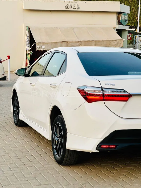 Toyota Corolla 2024 for Sale in Sahiwal Image-1