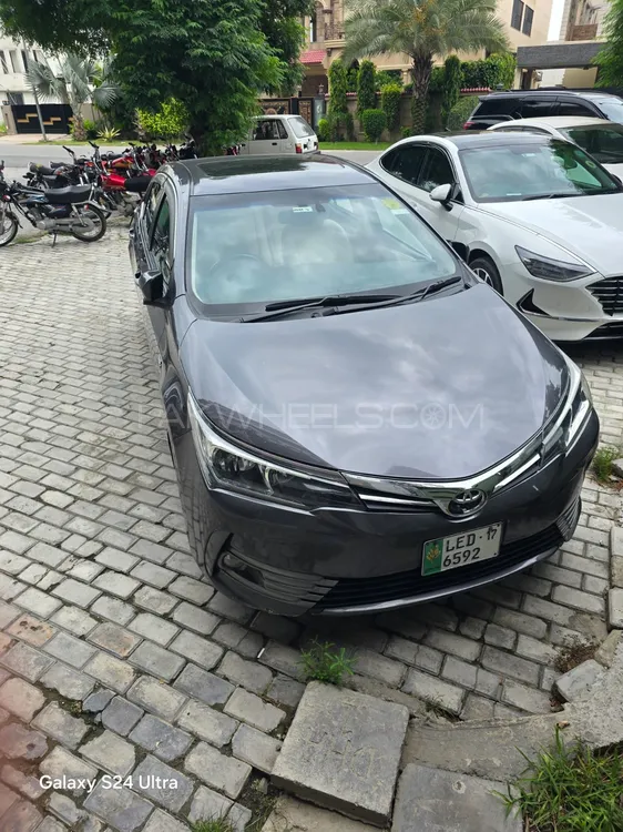 Toyota Corolla 2017 for Sale in Lahore Image-1