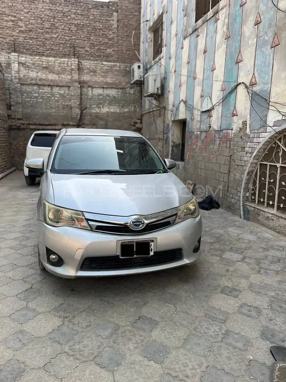 Toyota Corolla Axio 2014 for Sale in Sukkur Image-1