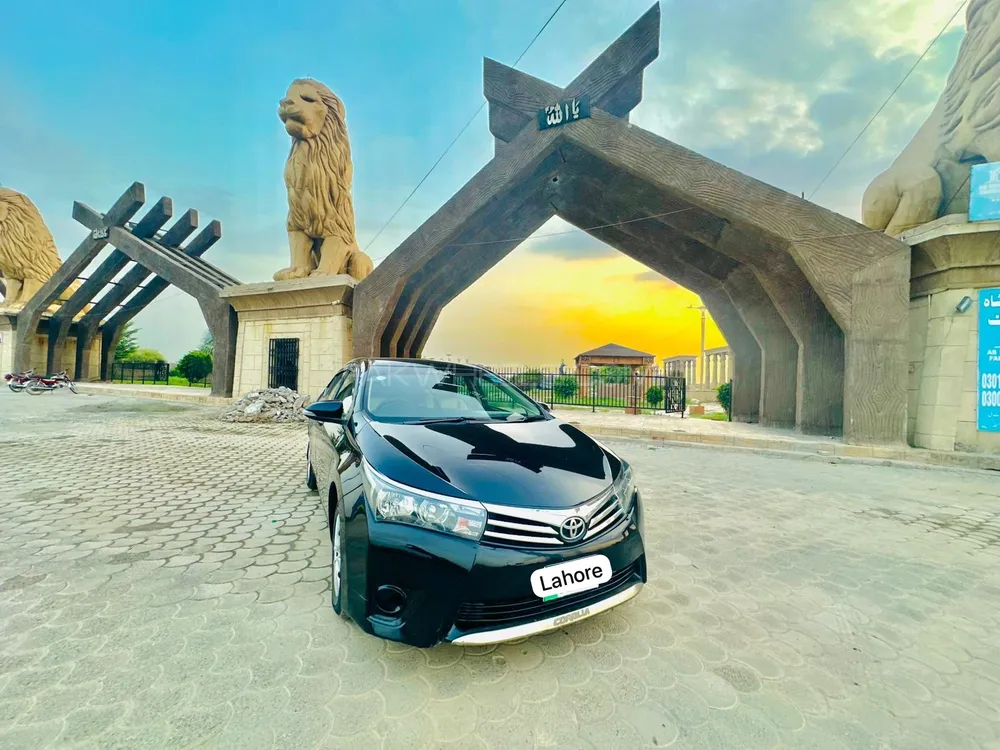 Toyota Corolla 2016 for Sale in Faisalabad Image-1