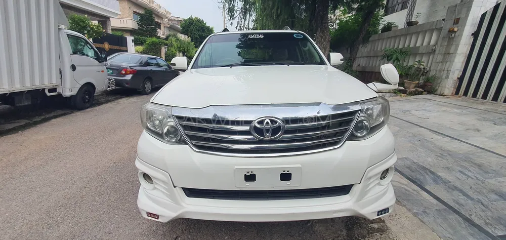 Toyota Fortuner 2014 for Sale in Islamabad Image-1