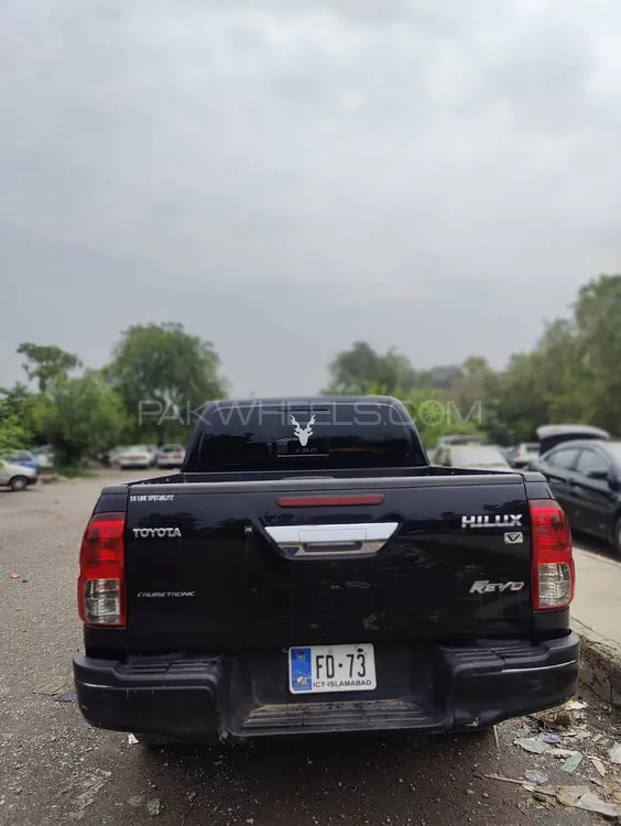 Toyota Hilux 2021 for Sale in Islamabad Image-1