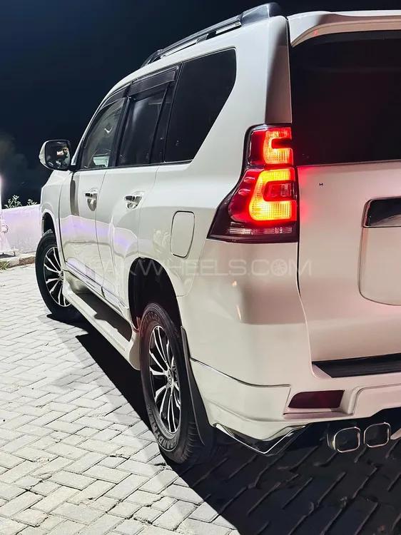 Toyota Prado 2010 for Sale in Islamabad Image-1