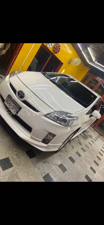 Toyota Prius 2015 for Sale in Peshawar Image-1