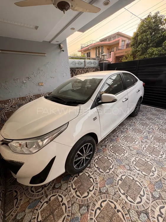 Toyota Yaris Sedan 2020 for Sale in Lahore Image-1