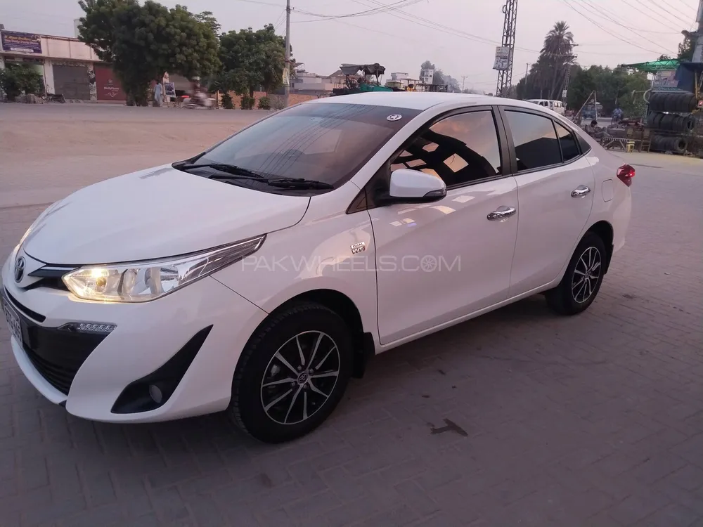 Toyota Yaris Sedan 2021 for Sale in Rahim Yar Khan Image-1