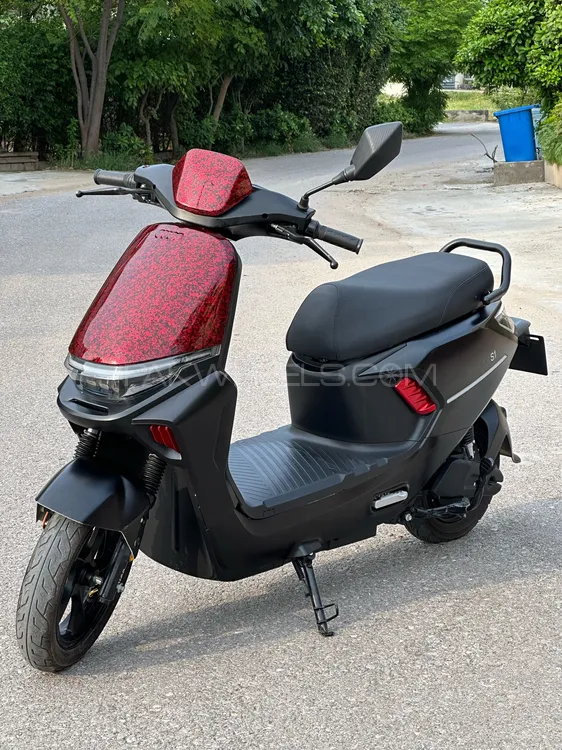 Evee S1 2025 for Sale Image-1