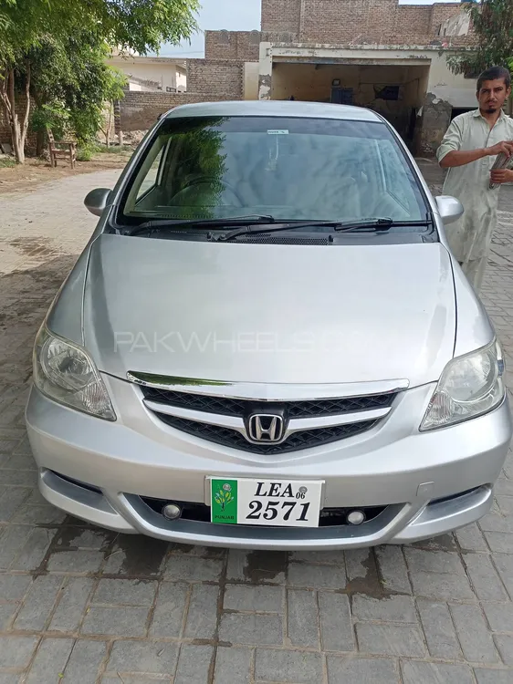 Honda City 2006 for Sale in Dunia Pur Image-1