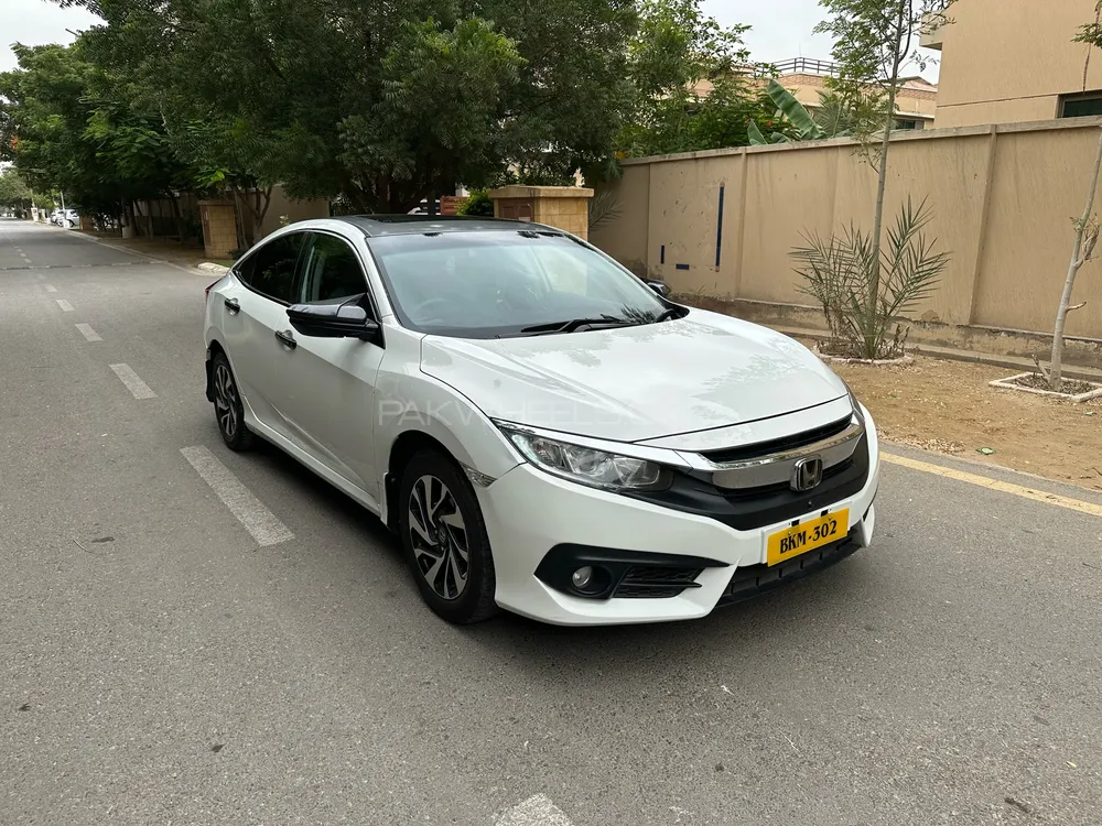 Honda Civic 2017 for Sale in Karachi Image-1