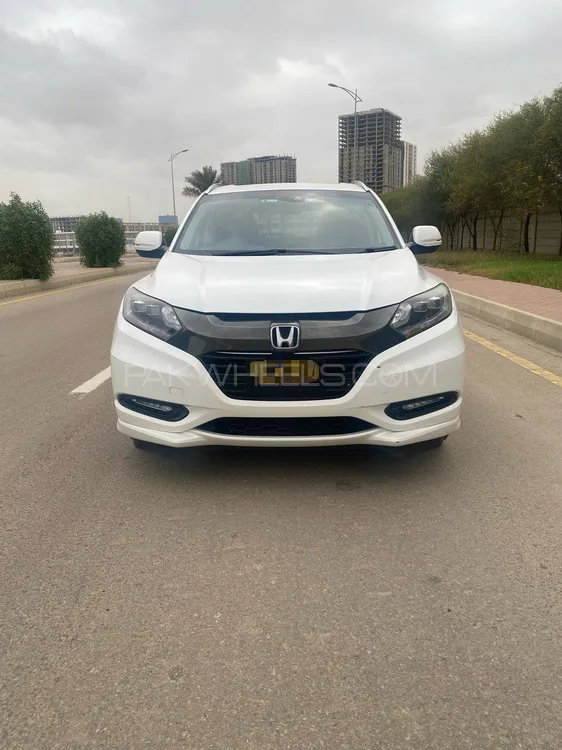 Honda Vezel 2016 for Sale in Karachi Image-1