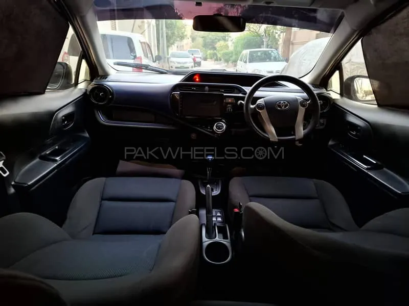 Toyota Aqua 2015 for Sale in Karachi Image-1
