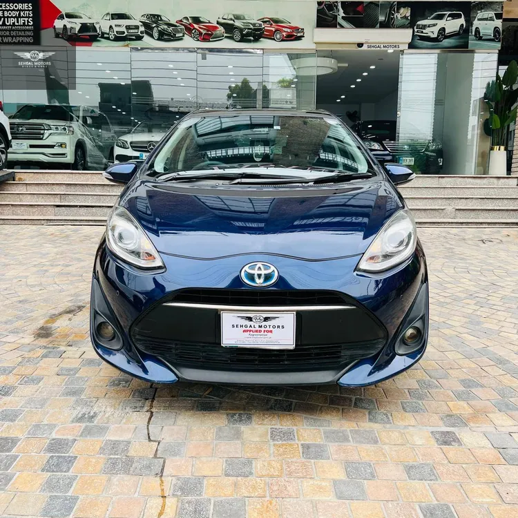 Toyota Aqua 2018 for Sale in Islamabad Image-1