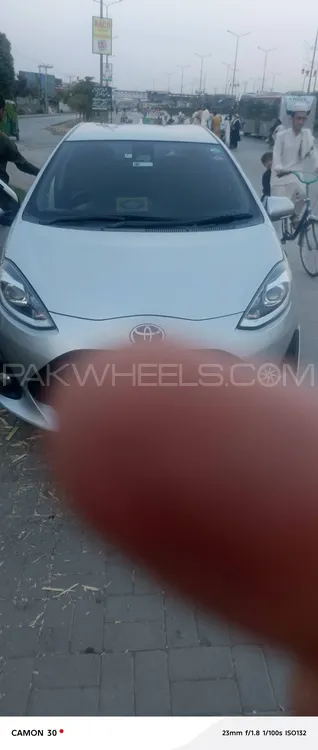 Toyota Aqua 2020 for Sale in Peshawar Image-1