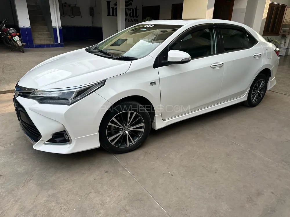 Toyota Corolla 2021 for Sale in Gujrat Image-1