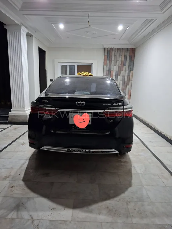 Toyota Corolla 2018 for Sale in Sahiwal Image-1