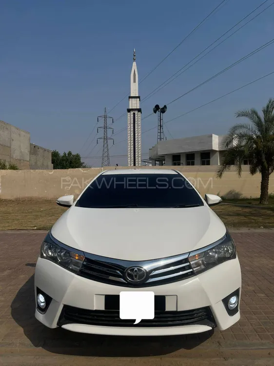 Toyota Corolla 2017 for Sale in Faisalabad Image-1