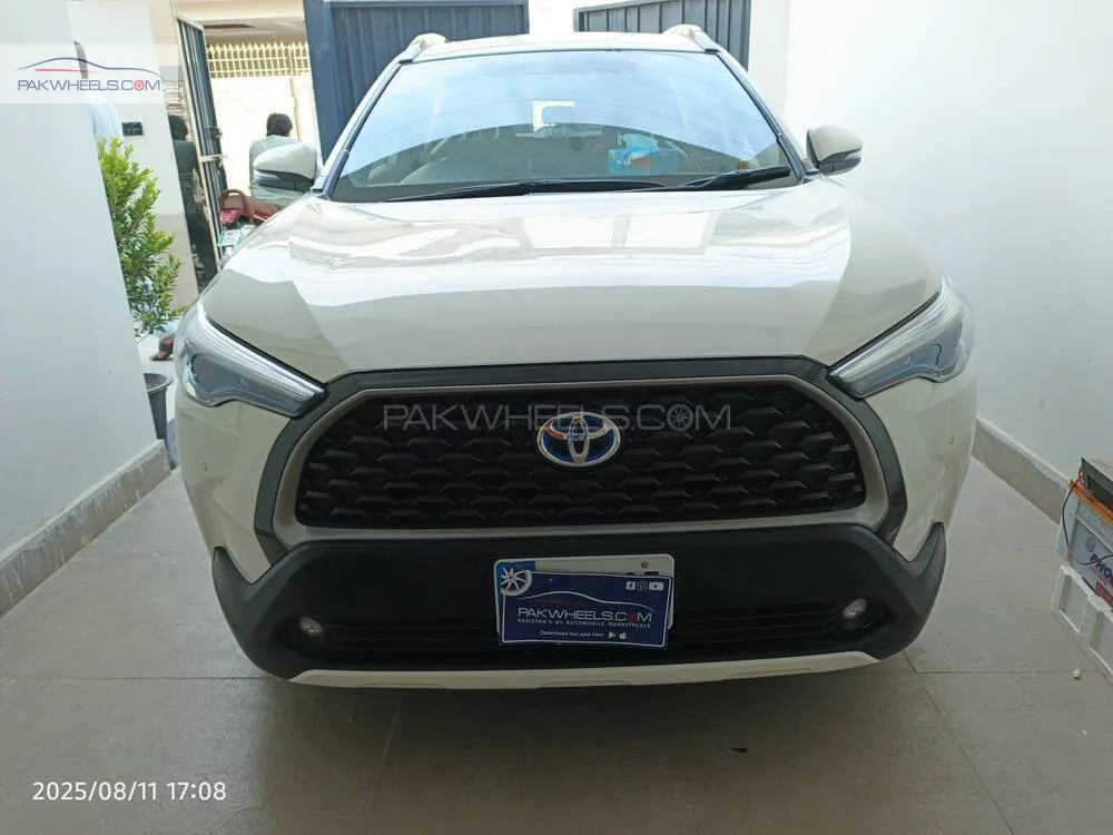 Toyota Corolla Cross 2024 for Sale in Multan Image-1