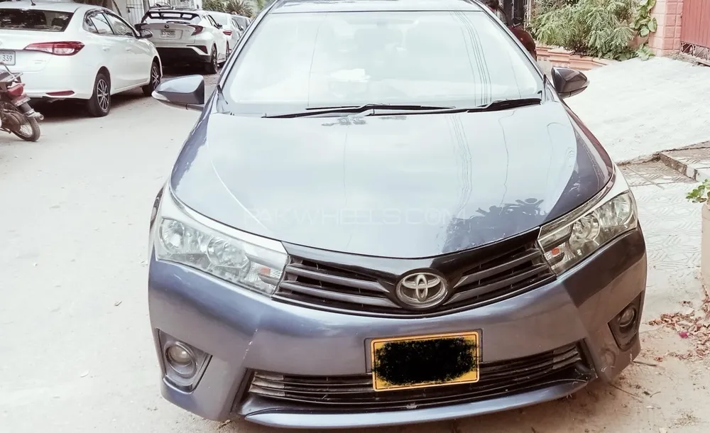 Toyota Corolla 2015 for Sale in Karachi Image-1