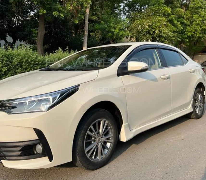 Toyota Corolla 2018 for Sale in Lahore Image-1
