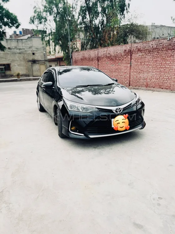 Toyota Corolla 2018 for Sale in Faisalabad Image-1