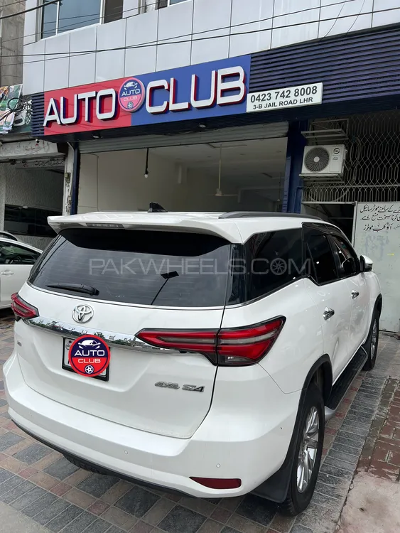 Toyota Fortuner 2022 for Sale in Lahore Image-1