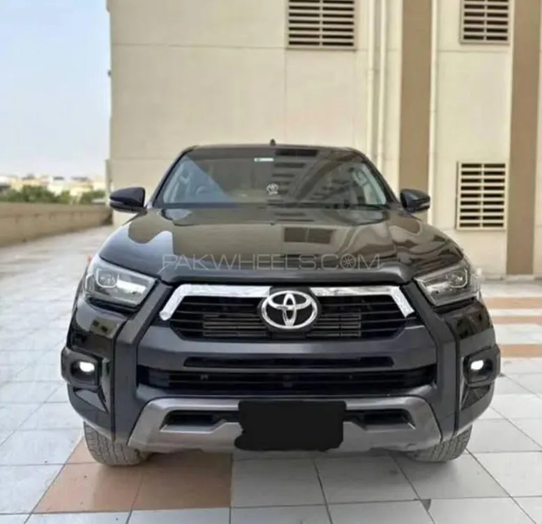 Toyota Hilux 2023 for Sale in Karachi Image-1