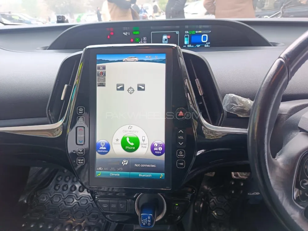 Toyota Prius 2018 for Sale in Faisalabad Image-1