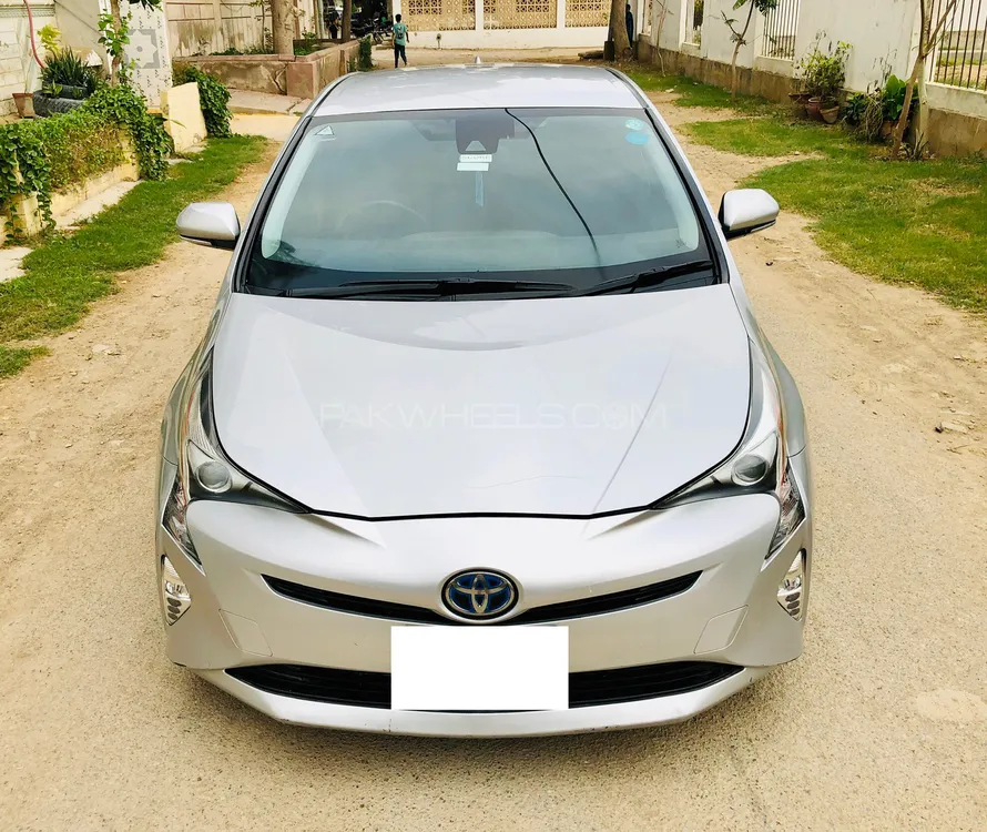 Toyota Prius 2018 for Sale in Karachi Image-1