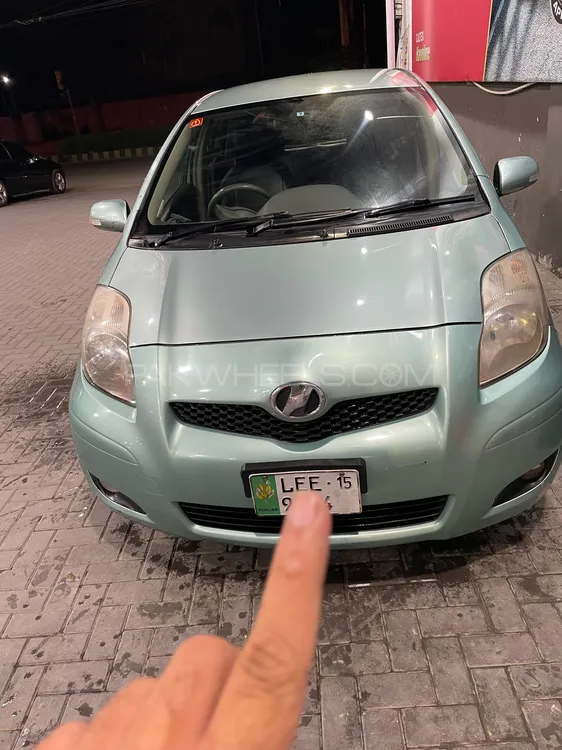 Toyota Vitz 2010 for Sale in Gujranwala Image-1
