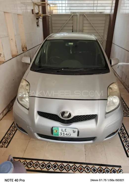 Toyota Vitz 2010 for Sale in Faisalabad Image-1