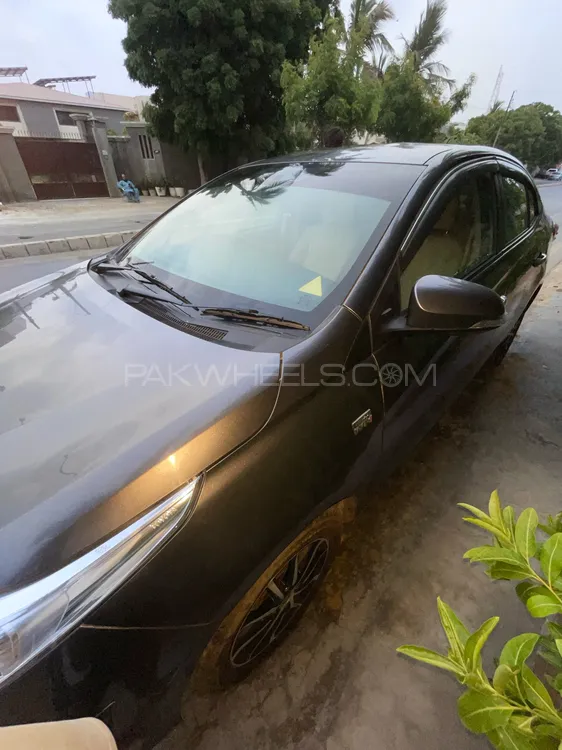 Toyota Yaris Sedan 2021 for Sale in Karachi Image-1