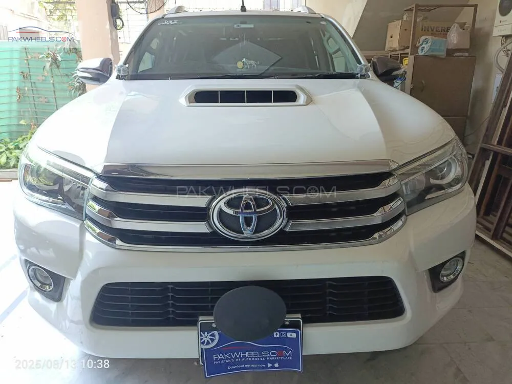 Toyota Hilux 2017 for Sale in Multan Image-1