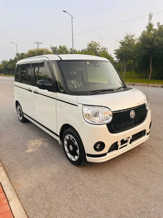 Daihatsu Move Canbus 2022 for Sale in Islamabad Image-1