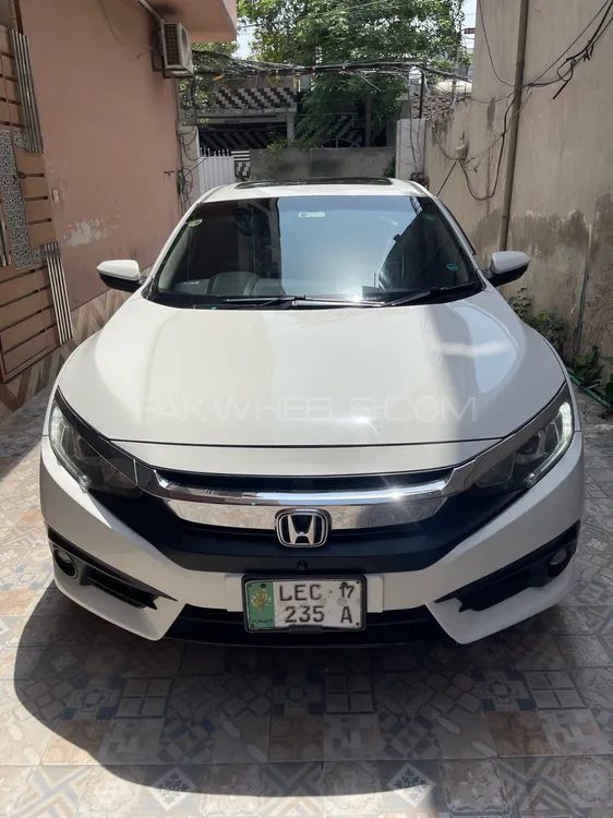 Honda Civic 2017 for Sale in Lahore Image-1