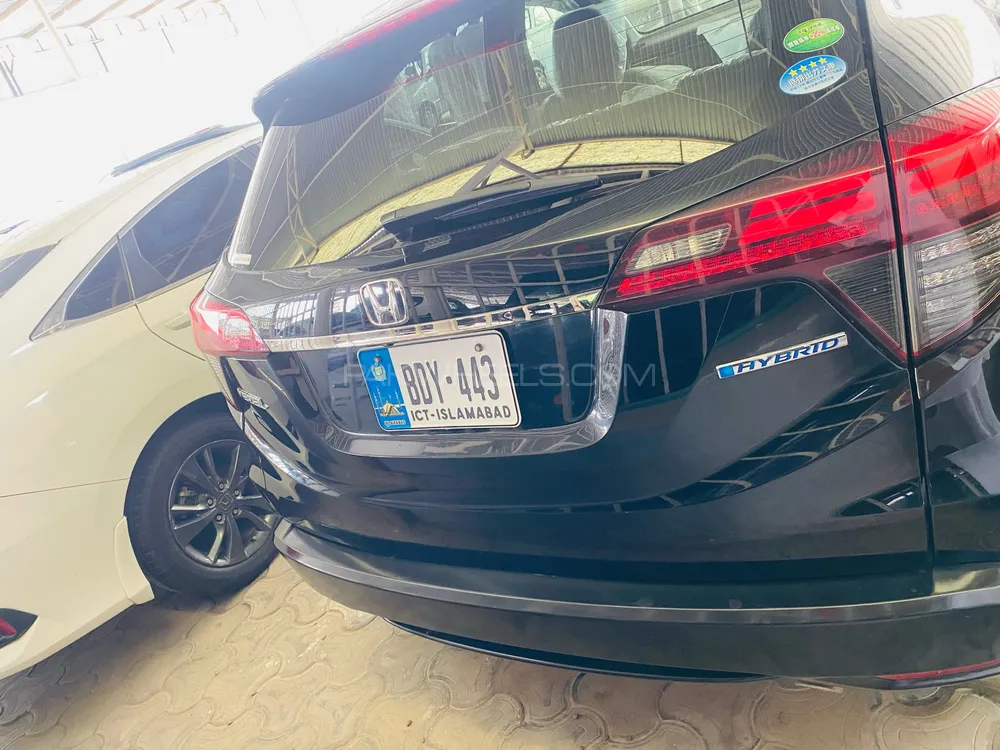 Honda Vezel 2019 for Sale in Peshawar Image-1