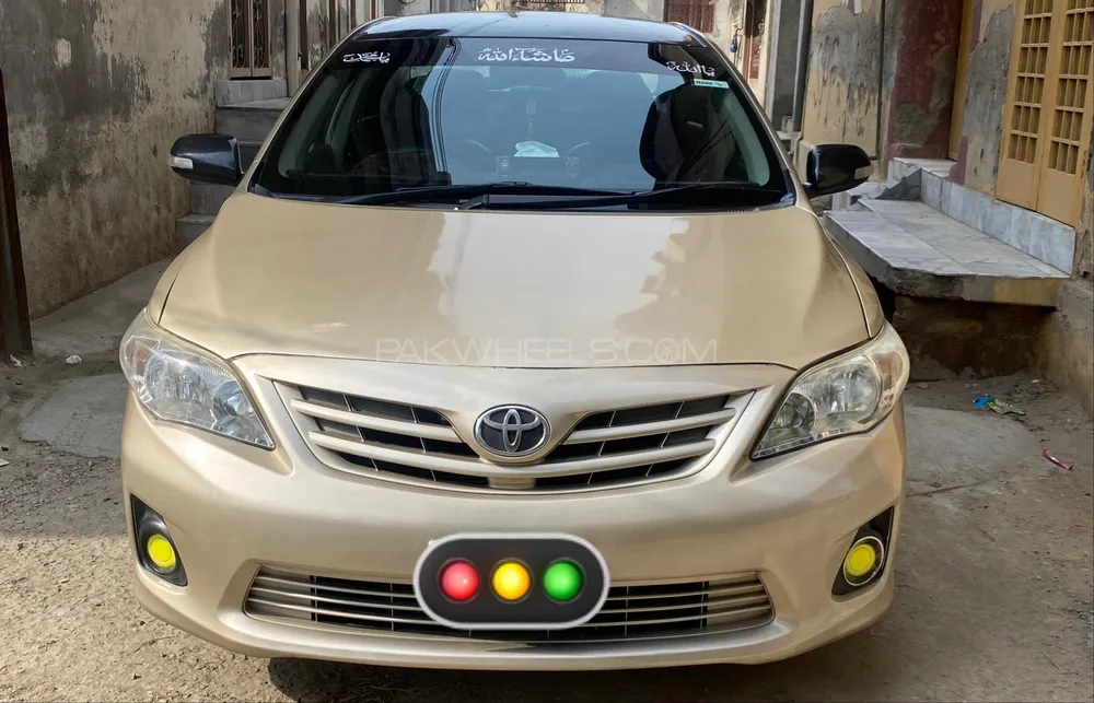 Toyota Corolla 2012 for Sale in Gujrat Image-1